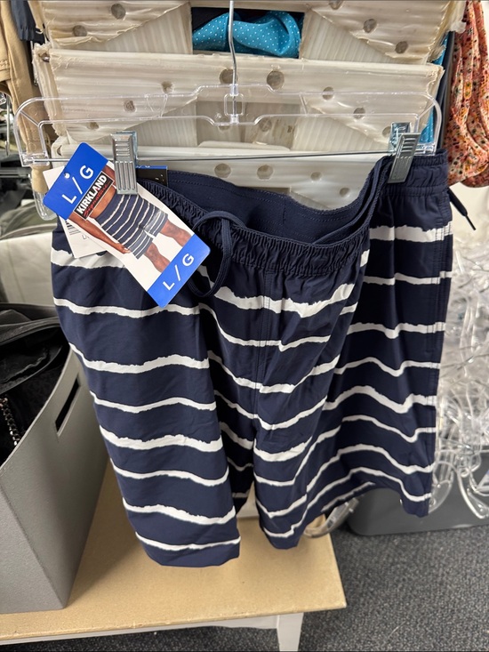 Kirkland Signature Other - Kirkland swim shorts L // 061225